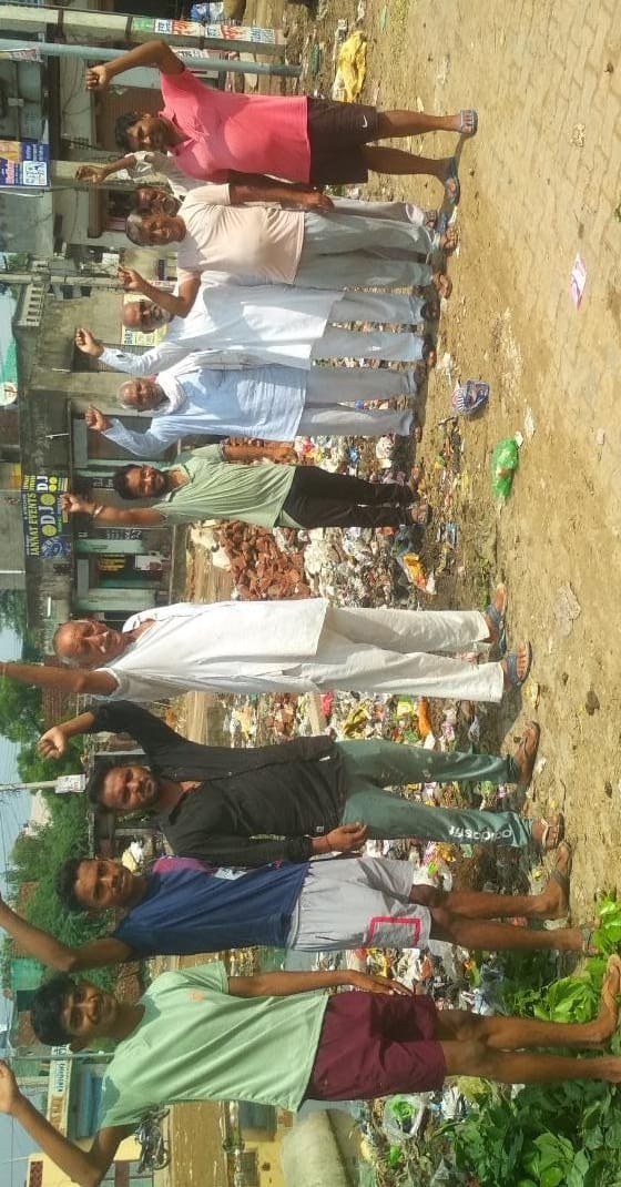 Pile of dirt in Dinod Road Ward 18, complained to NAP many times, no diagnosis