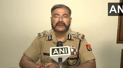 Atiq Ahmed leaves for Prayagraj from Sabarmati Jail, mafia coming from Gujarat under tight security