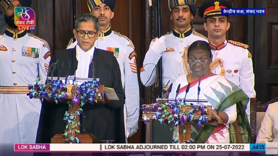 President Oath: Whose oath is taken by the President Of india, why is the ceremony held only on July 25, what