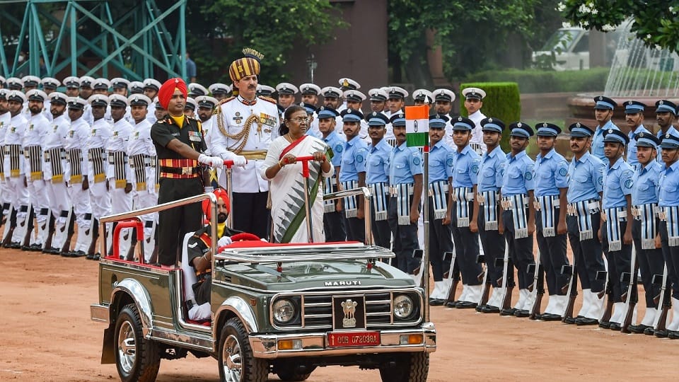 Presidential Oath Ceremony Live Updates India's 15th President Draupadi Murmu PM Modi News in Hindi