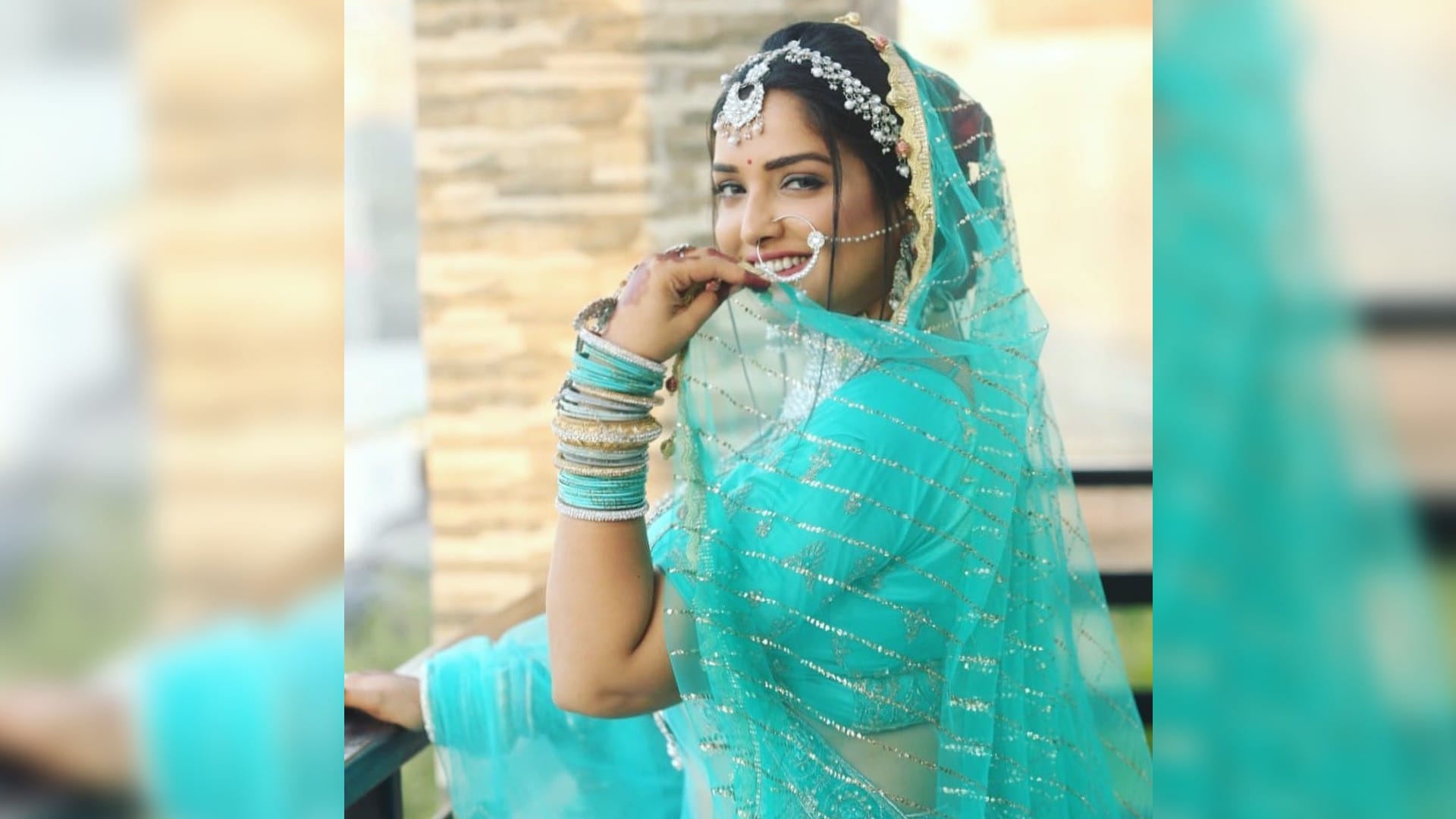 These Actresses Hit at Small Screen Along with Bhojpuri Industry from Amrapali Dubey to Monalisa