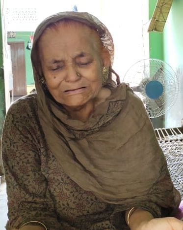 Hardoi, Martyr's mother said Rokar, make son a peon
