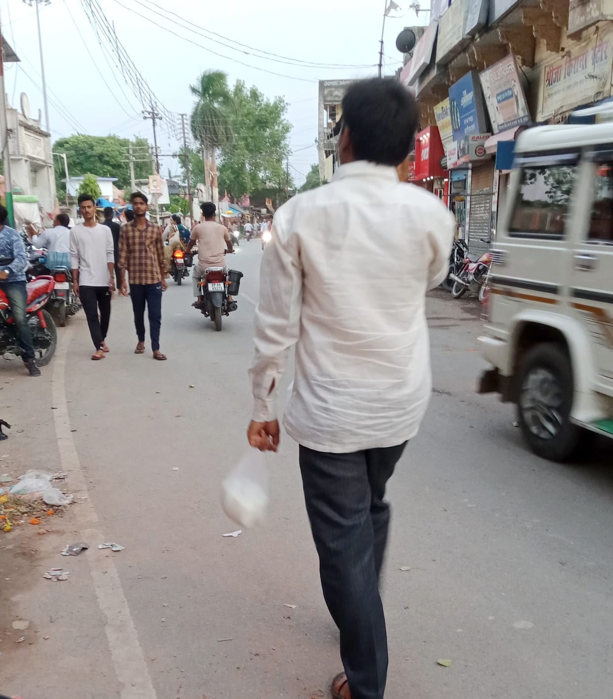 Strictly neutralized, single use plastic being sold