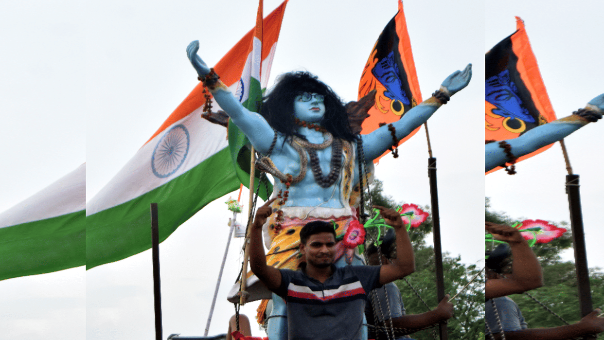 Haridwar Kanwar yatra Update, see Unique pictures of dak Kanwar on NH-58