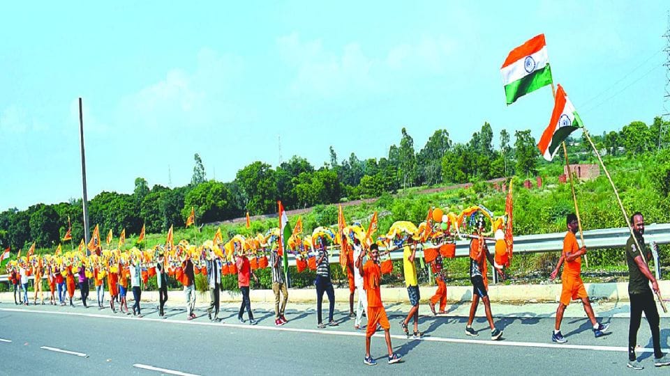 Kanwar Yatra route plan no entry for heavy vehicles in Sawan in Bareilly