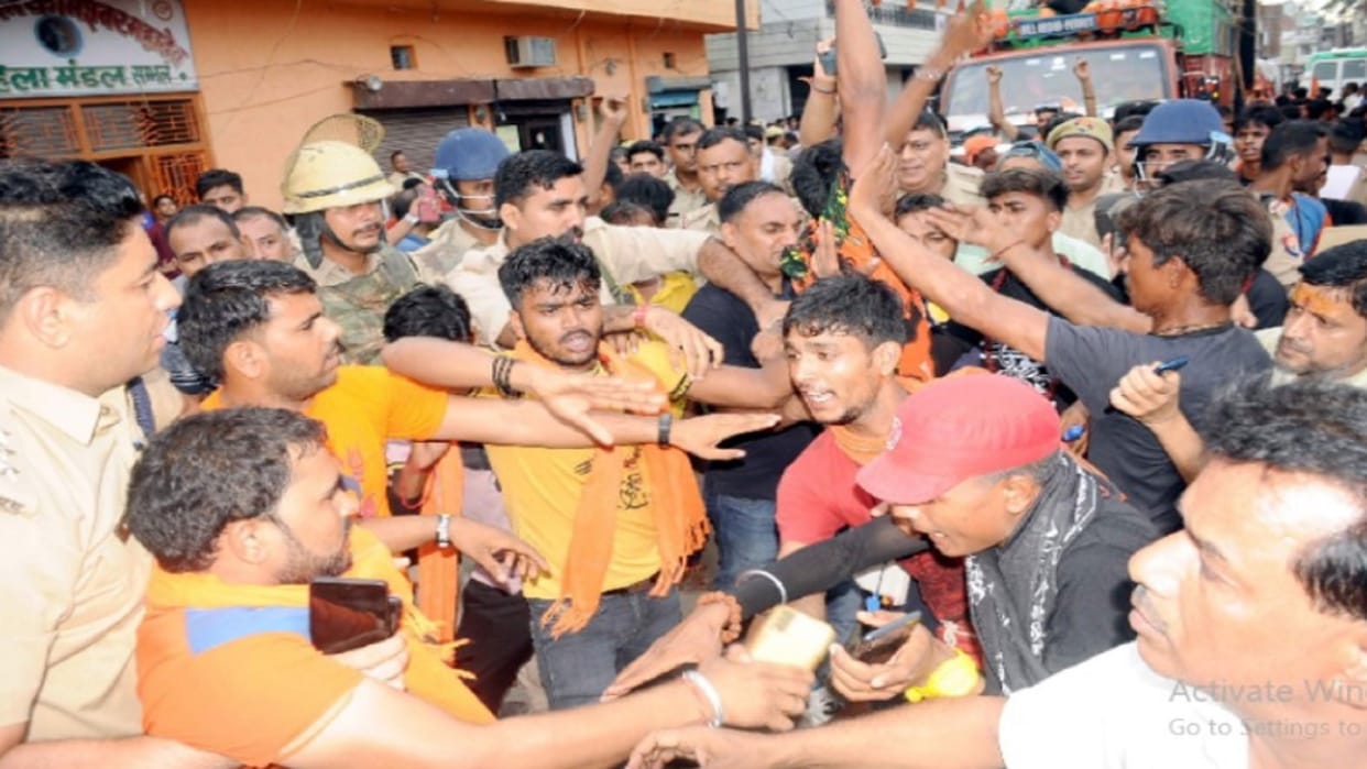 Sambhal Kanwariyas were furious by accusing them of spitting and throwing stones