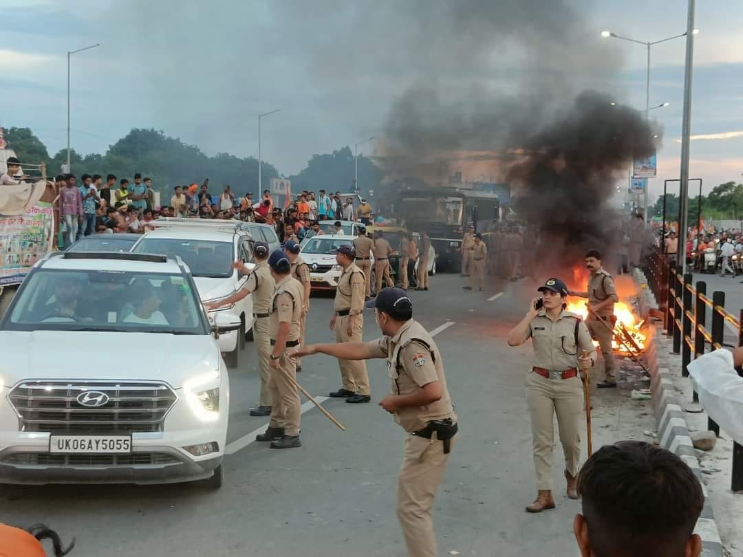 Haridwar Kanwar Yatra 2022: Fire breaks out in 20 vehicles of Kanwariyas