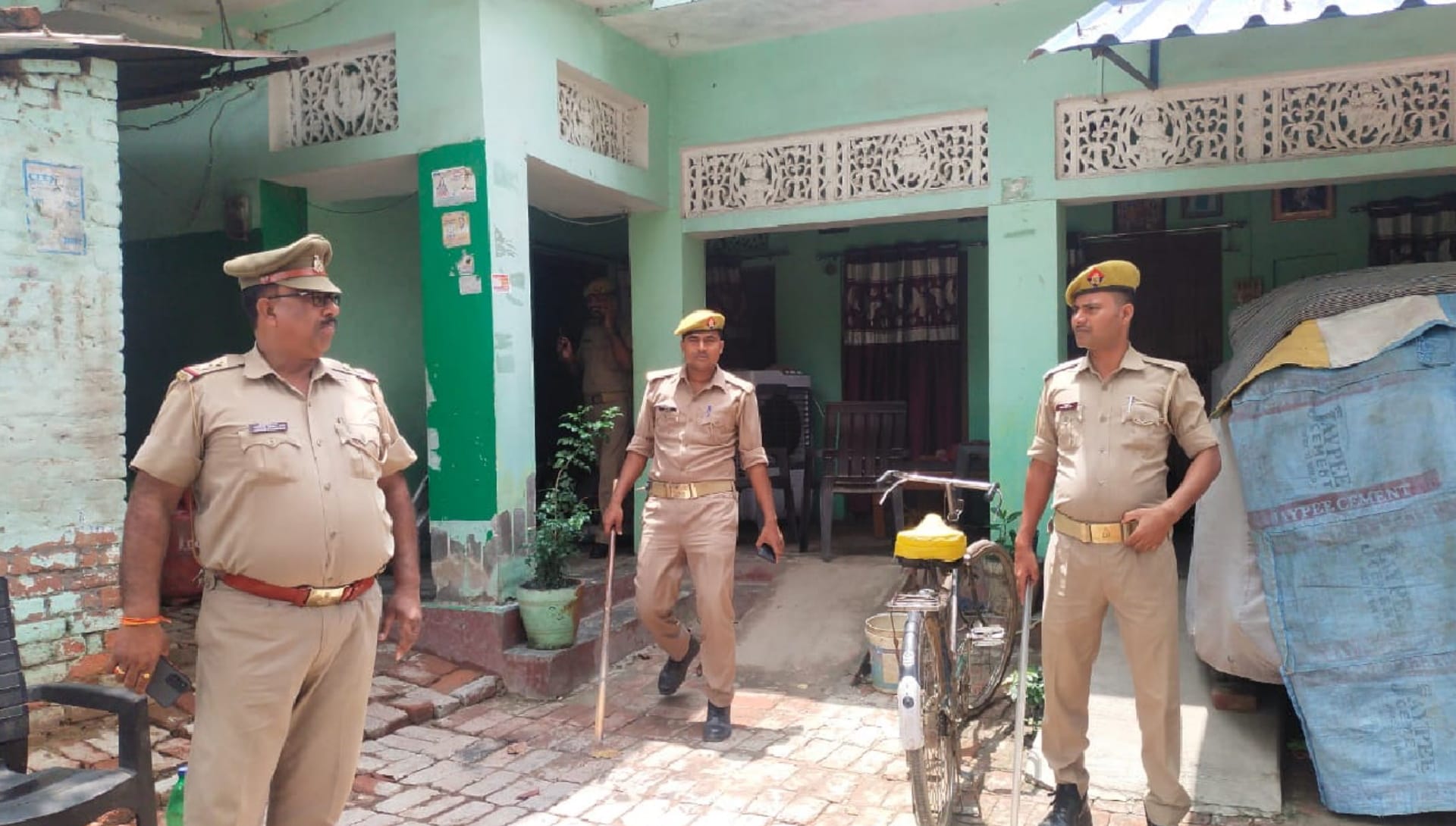 Khajni shooting constable and SSB jawan come to house without leave