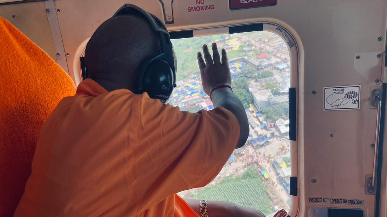 IG Praveen Kumar and DM Deepak Meena of Meerut showered flowers on kanwariyas from helicopter see photos