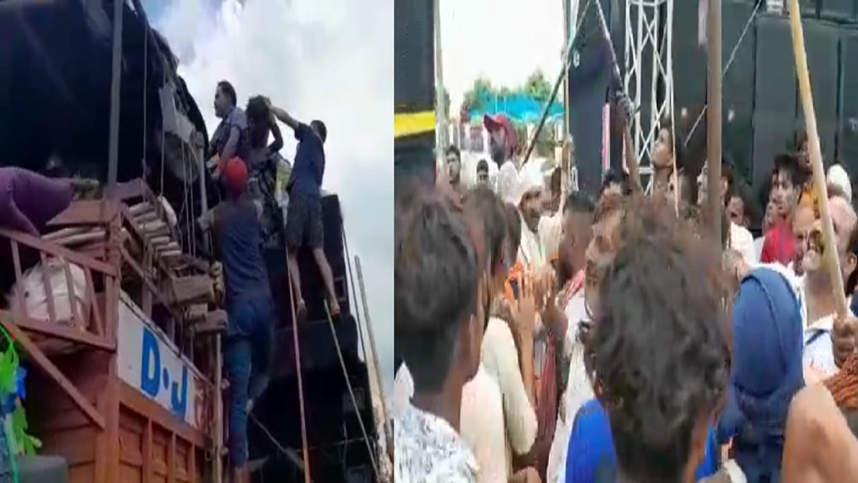 Fight between camp operators and kanwariyas for playing of DJ in Kharkhoda of Meerut