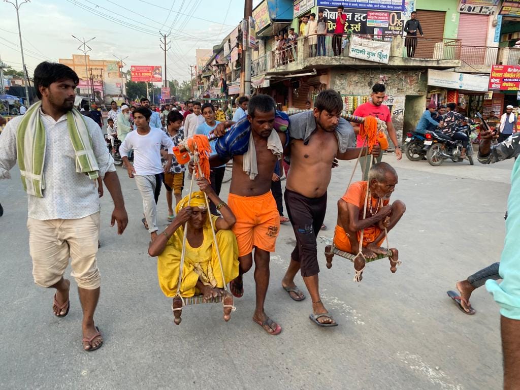 Pappan and Tejveer made pilgrimage to their parents