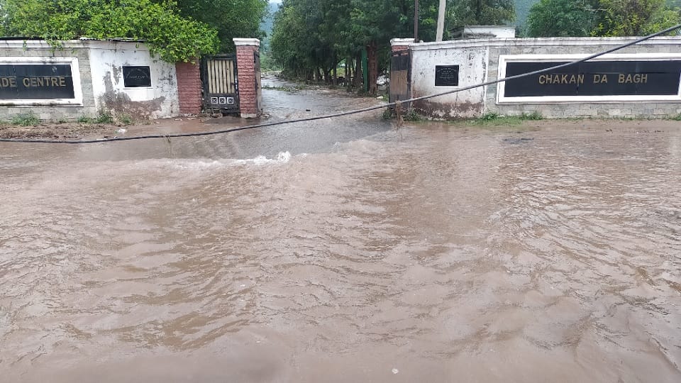 Weather Update: Heavy rain expected state till July 28, cloud bursts in Chakkan Da Bagh on LoC