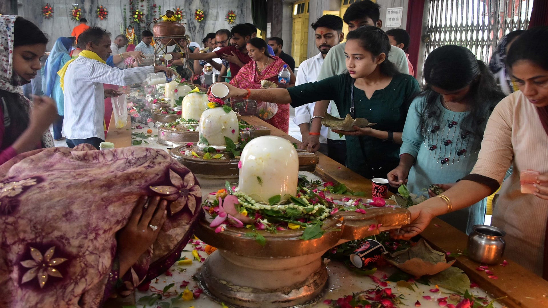 Sawan Somwar 2023 Fourth Savan somvar date ravi yoga shiv puja muhurat rudrabhishek timing in hindi
