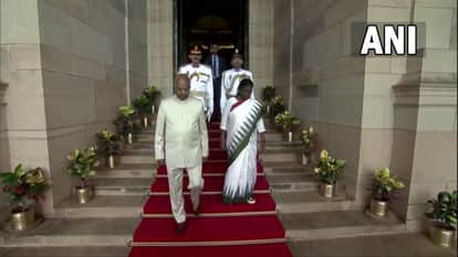 पूर्व राष्ट्रपति कोविंद के साथ द्रौपदी मु्र्मू