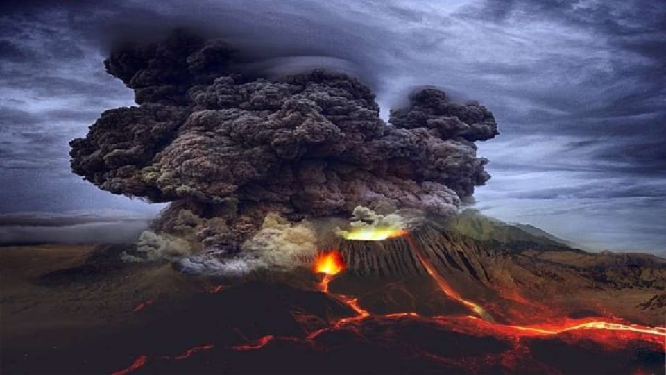 Japan Sakurajima volcano erupts