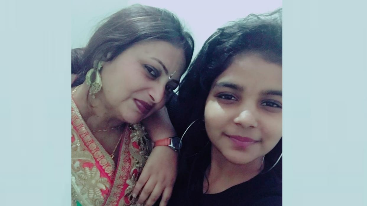 Mother and daughter died in an accident in raebareli.