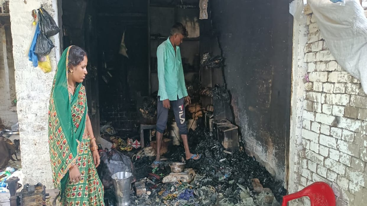 Fire in shop due to short circuit, goods including cash burnt to ashes in azamgarh
