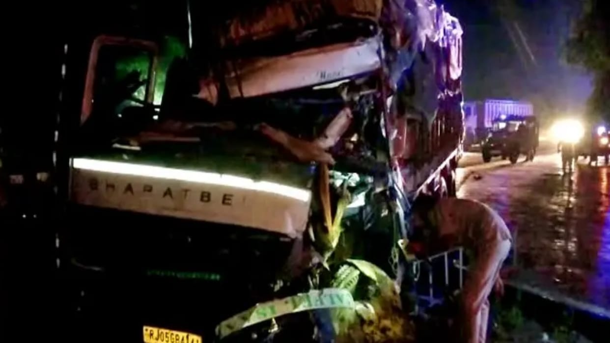 40 injured Uncontrolled truck hit Kanwariya vehicle in Dausa