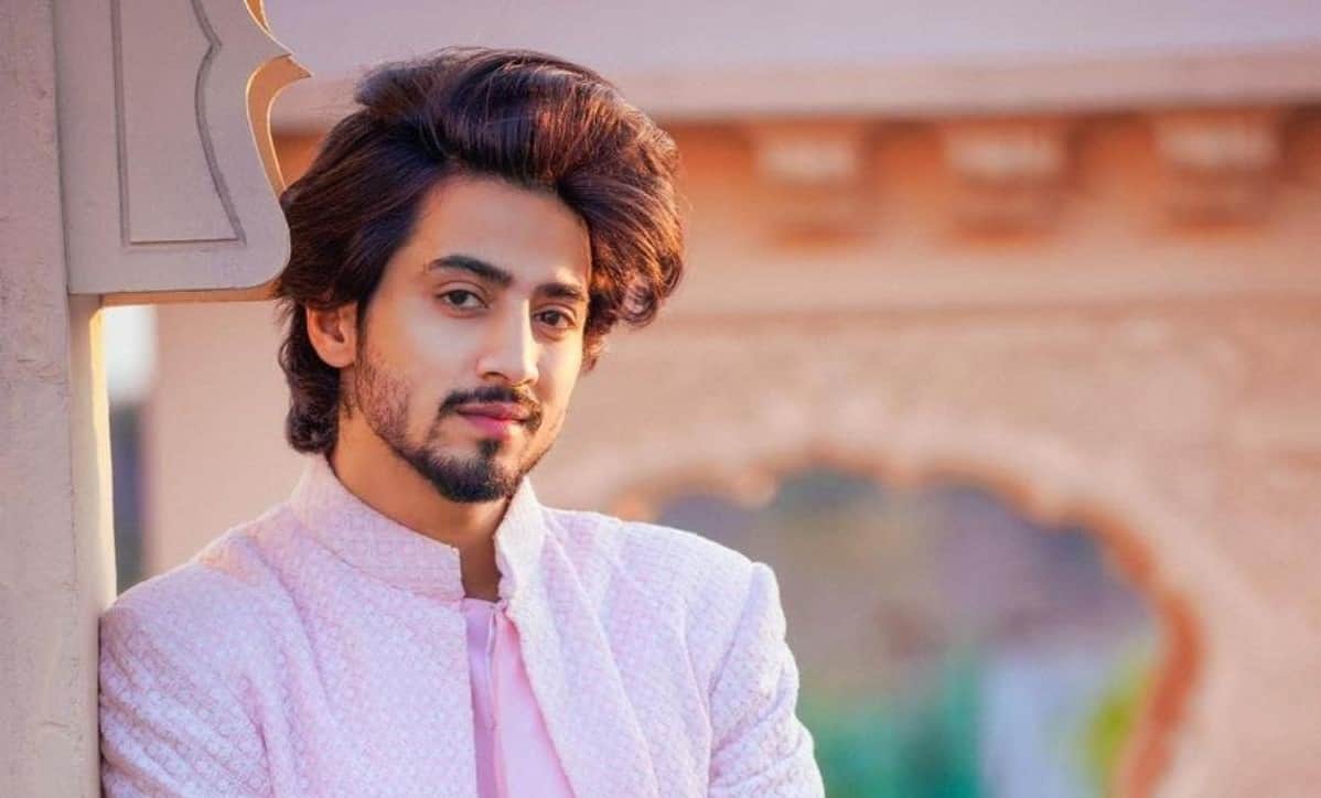 Khatron KE Khiladi 12 Contestant Faisal Shaikh 28 Million Followers on Instagram News in Hindi