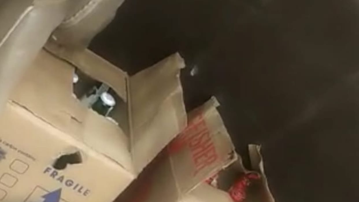 Villagers in Bhopal caught a car full of liquor and handed it over to the Excise Department