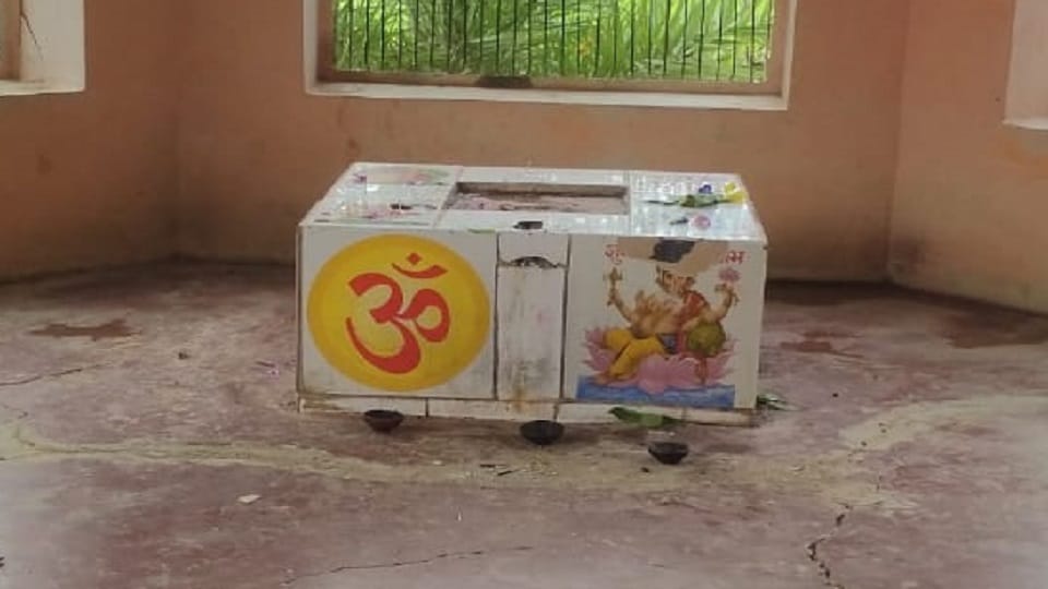 Lalitpur Shivling stolen from temple police engaged in investigation