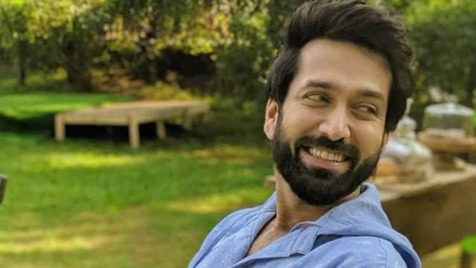 Ranveer Singh Photoshoot: Tv Actor Nakuul Mehta also Shared bold Photo goes Viral on Internet