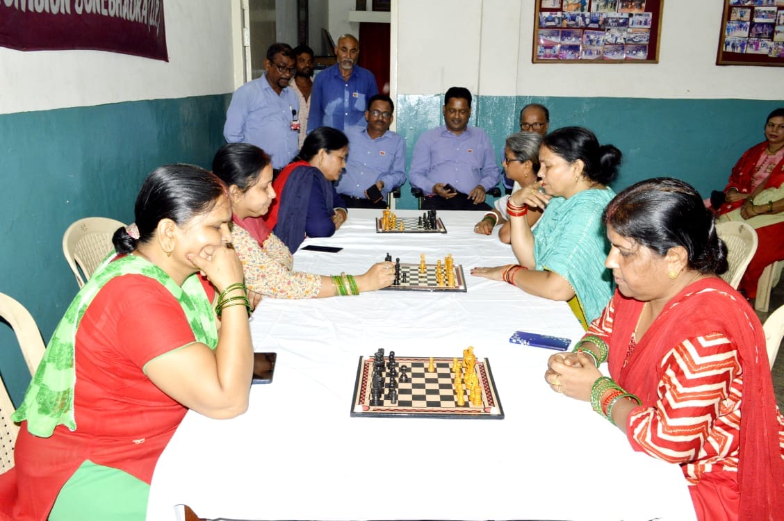 Suvidha and Sunita pair top in carrom