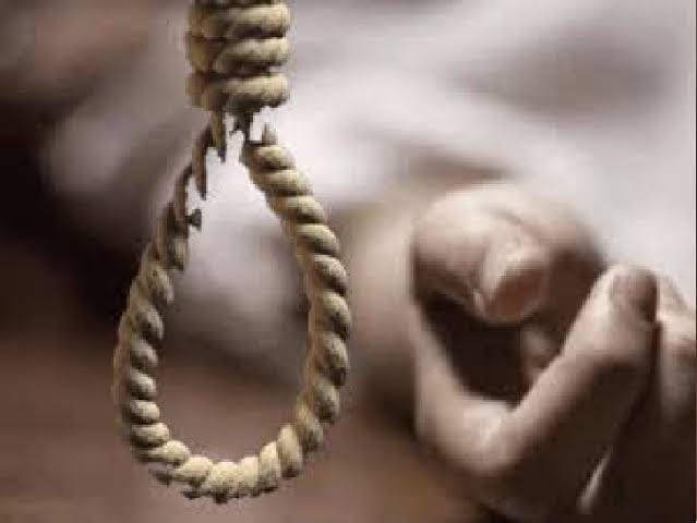 Prayagraj: Class XI student hanged for being reprimanded for watching more mobile