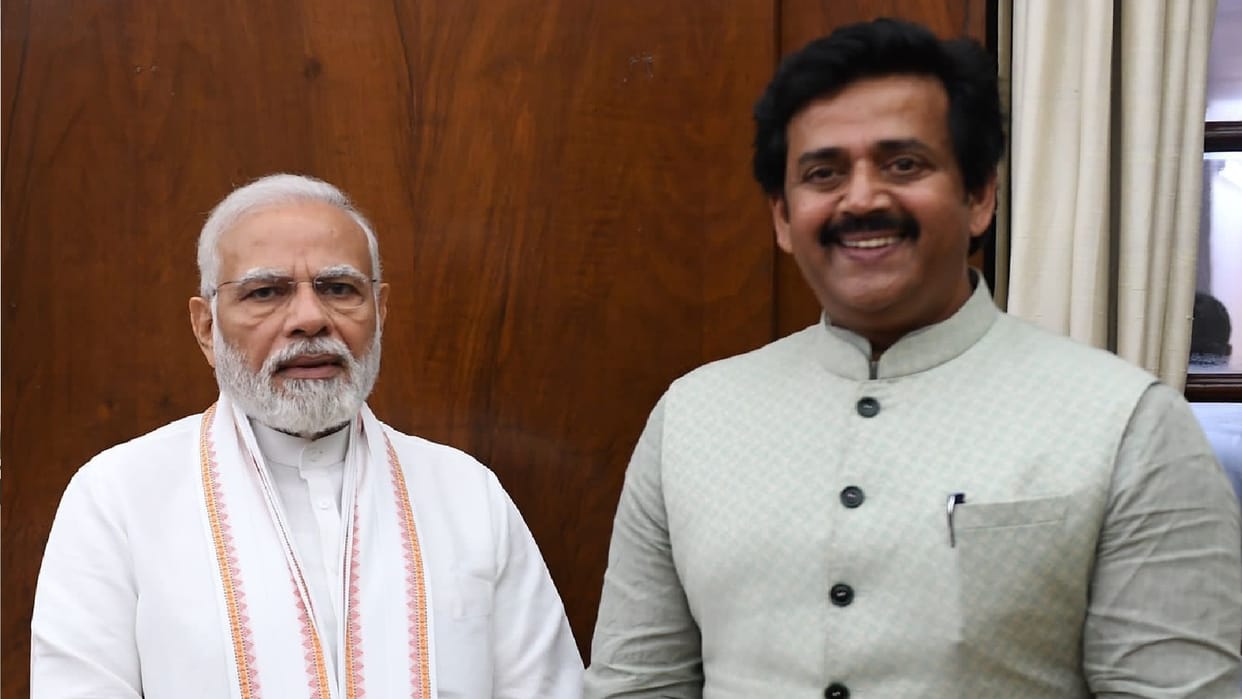 MP Ravi Kishan meets PM Modi demands to include Bhojpuri in Eighth Schedule