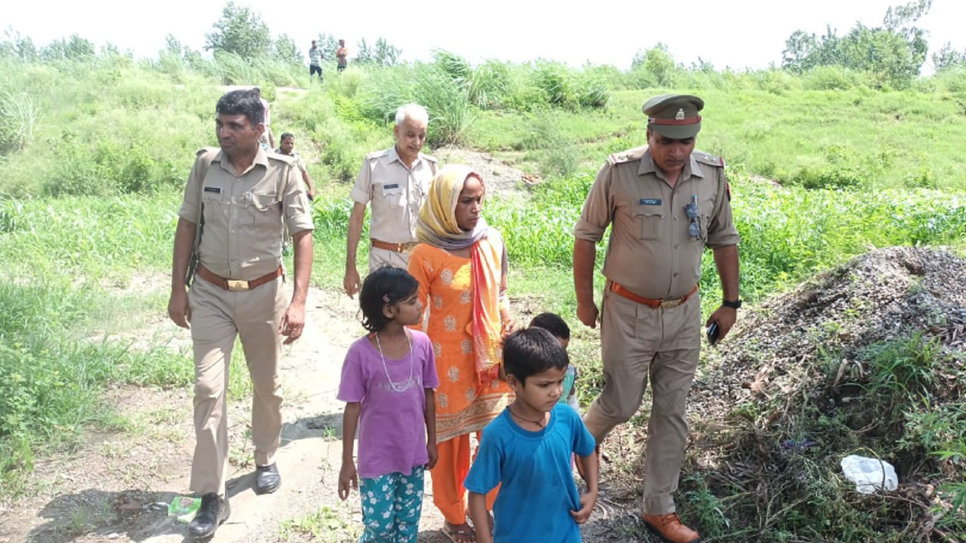 Police have saved of four life of a family from suicide in Saharanpur