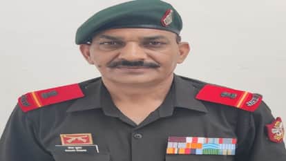 सूबेदार मेजर संजय कुमार।