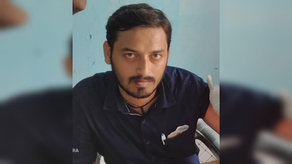 UP teacher commits suicide hanged himself in deoria
