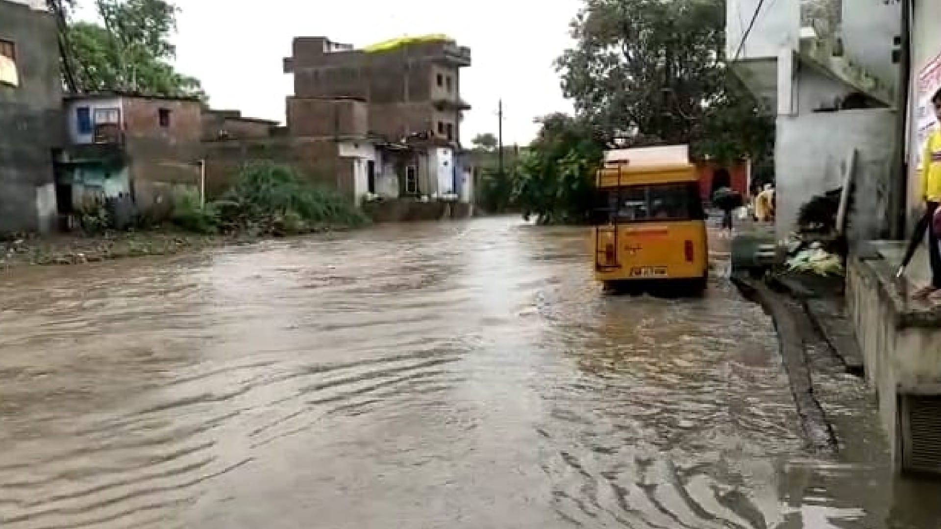 In Shajapur, the collector gave instructions to stop the traffic on the overflowing culverts