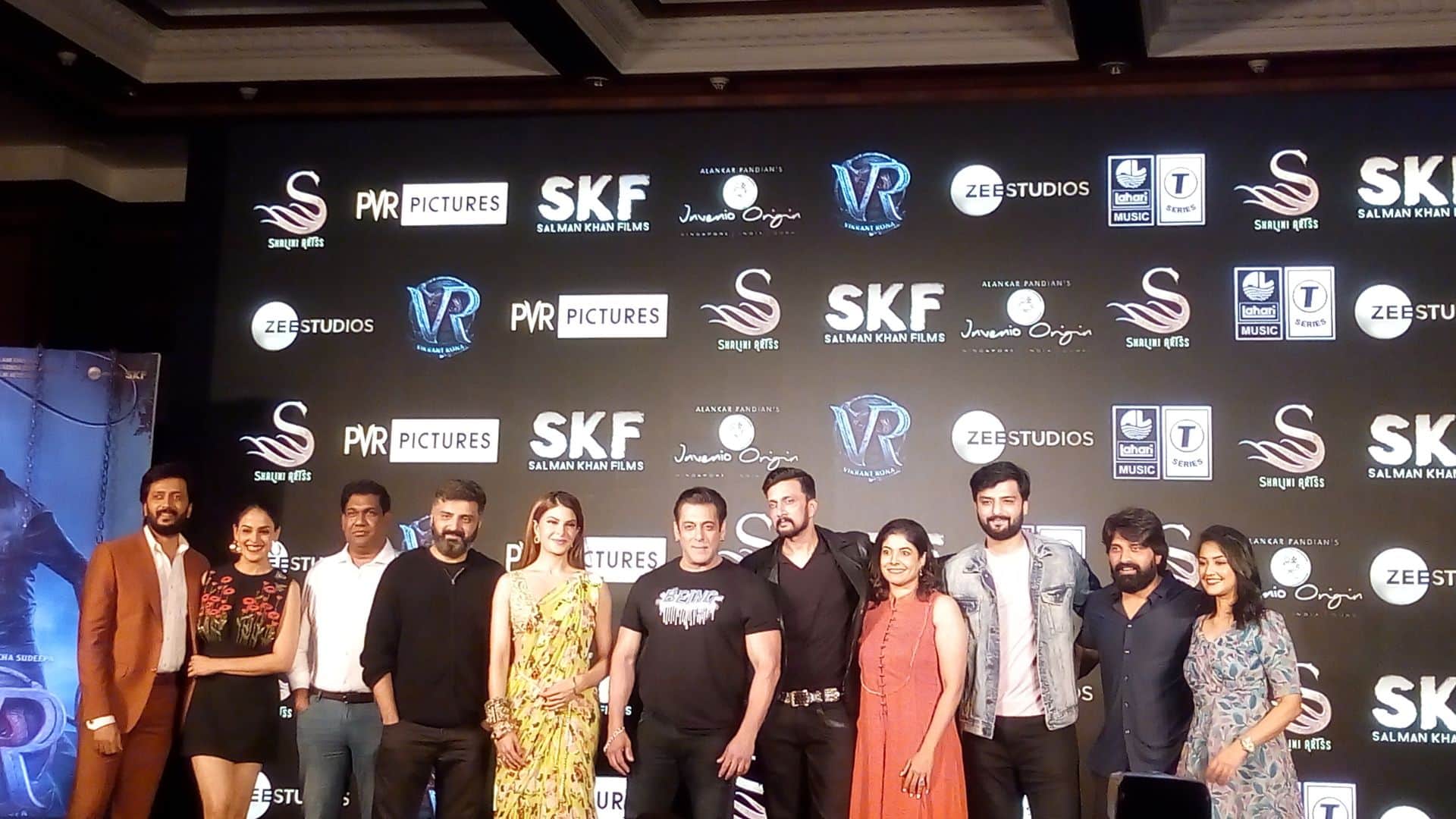 vikrant rona promotional event kiccha sudeep salman khan said no full guarantee of any movie being a hit