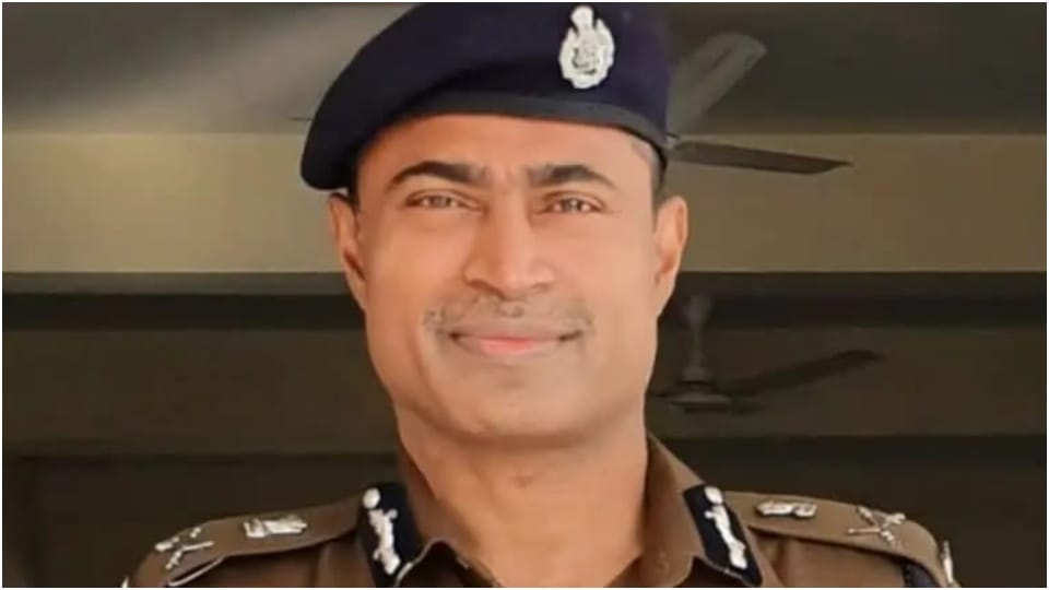 Attempt To Fraud In Name Of ACB ADG Dinesh MN Jaipur