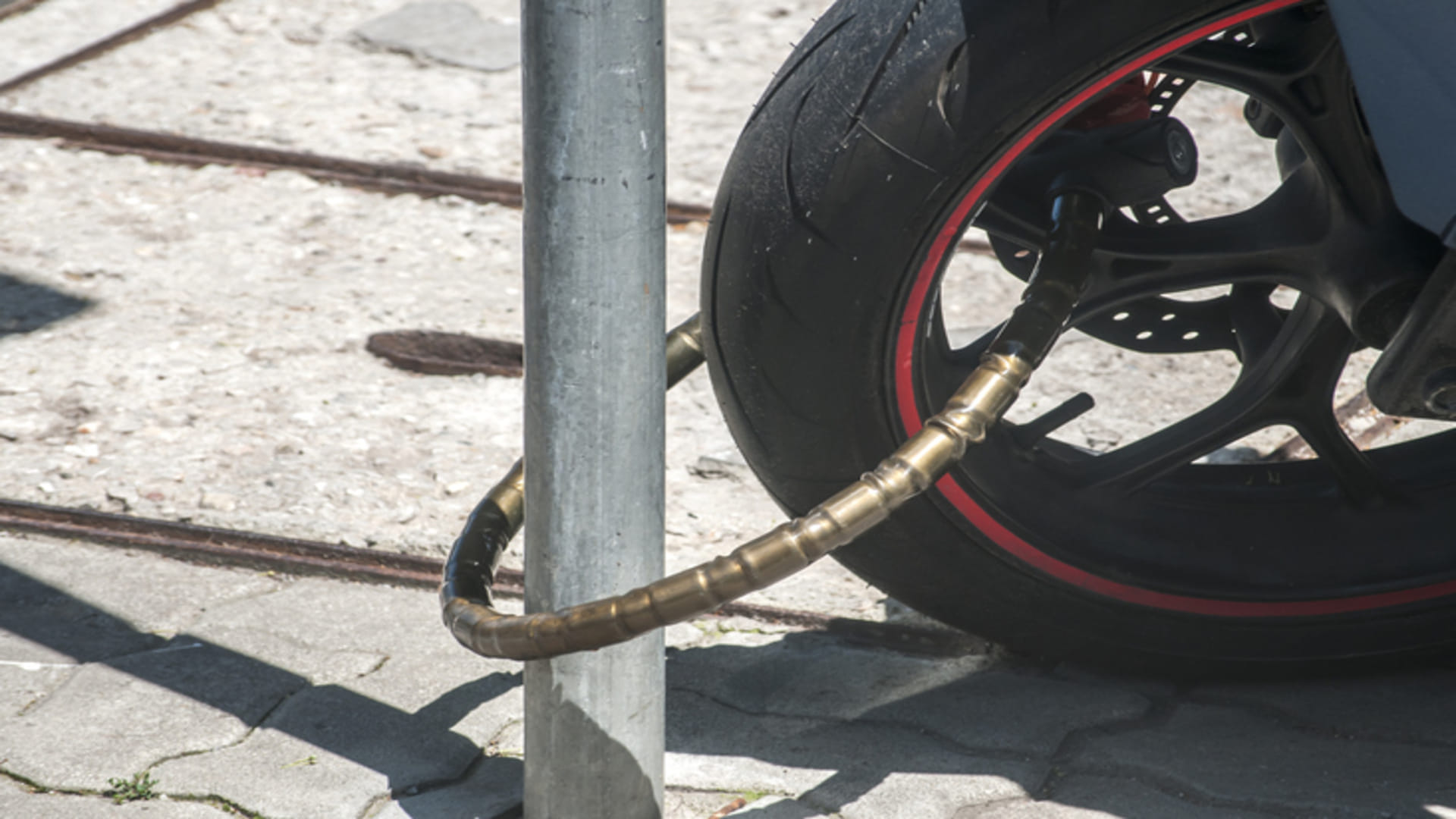 Bike Anti Theft Lock: This Anti Theft Device Will secure your bike From Theft