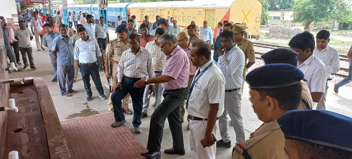 Railway Gm And Drm in Badaun