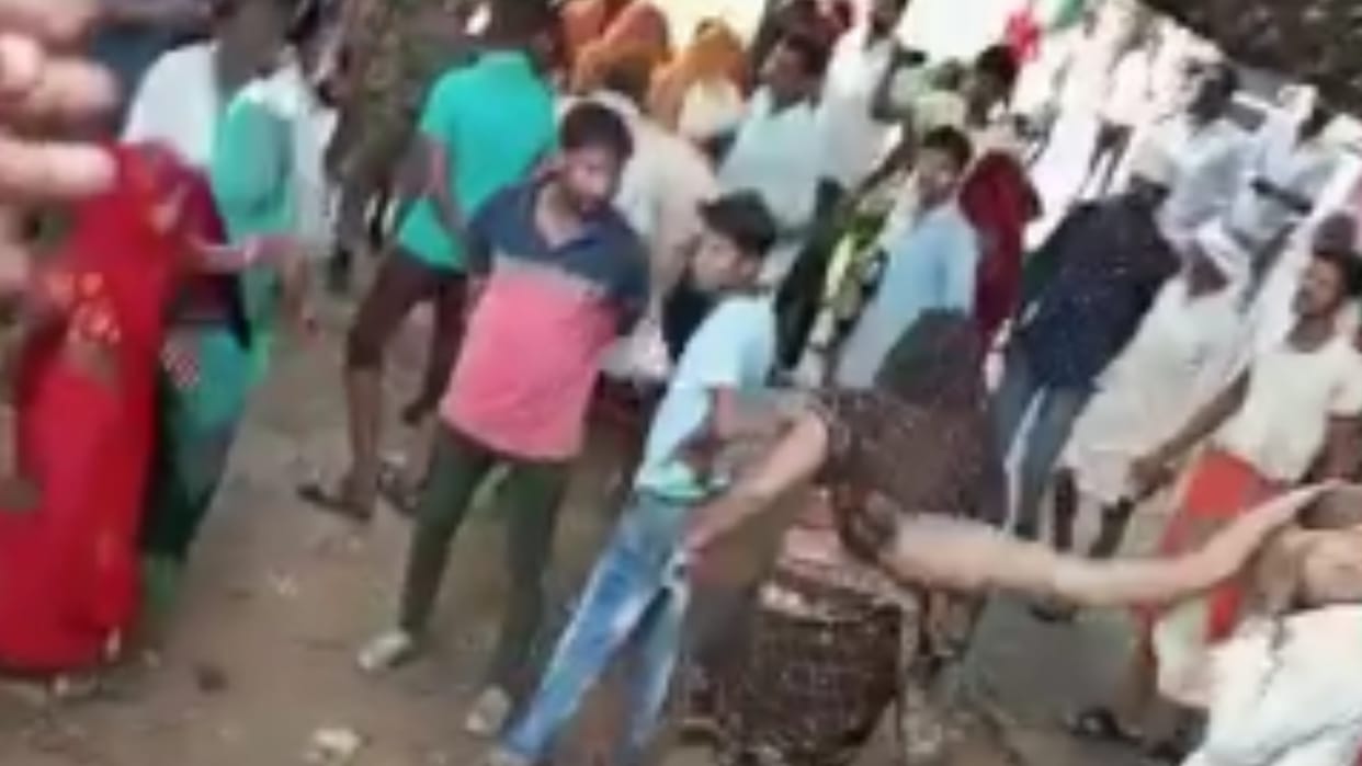 Stones pelted in Sheopur district during the election of the Upsarpanch