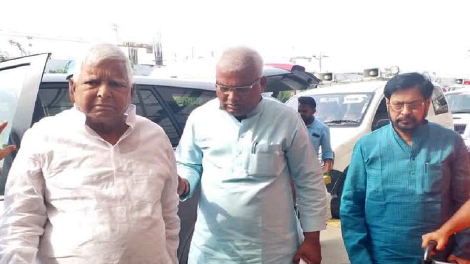 CBI arrests Bhola Yadav, then OSD of former Railway Minister Lalu Prasad Yadav railways job scam