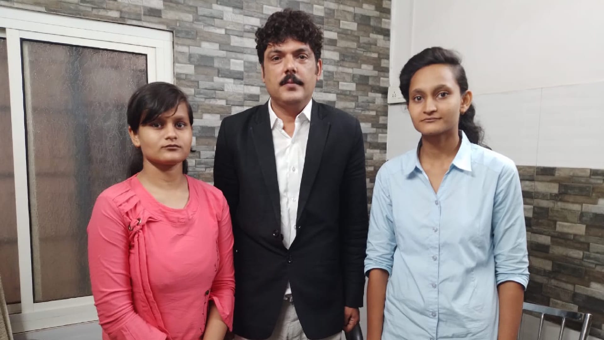 Life imprisonment in case of burning alive wife by angry husband for not having son