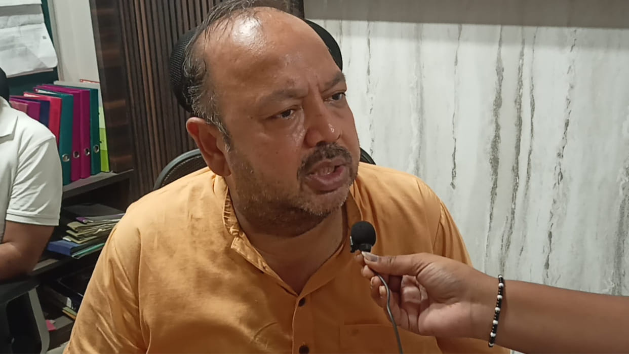 Calling from number of Canada and asking for extortion of 10 lakhs from the agent