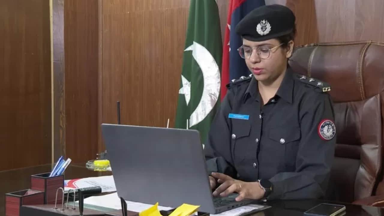 Meet Pakistan's first Hindu woman DSP Manisha rupeta