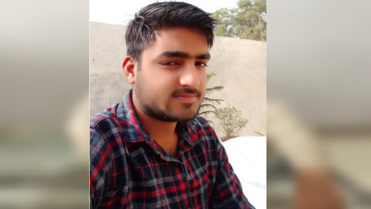 Dead body of man drowned in Ganga fifteen days ago found in Bijnor Bairaj, body identified by family