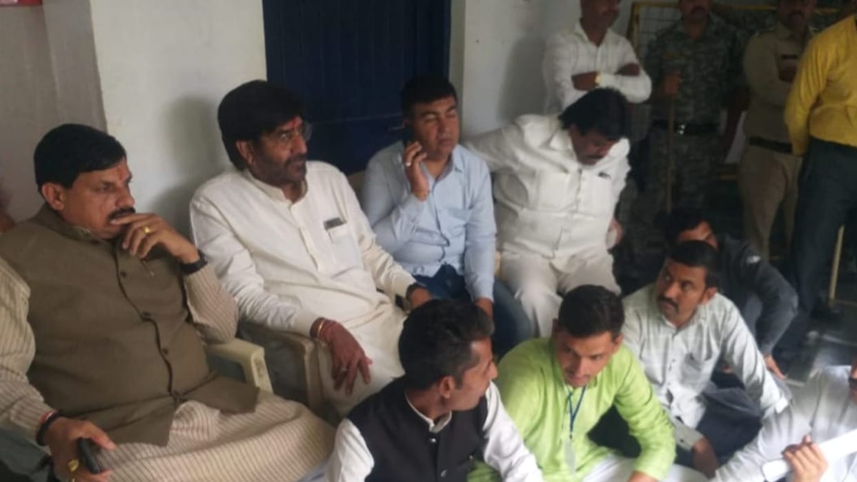Congress candidate won in Ujjain due to non-voting of 4 members of BJP, created a ruckus