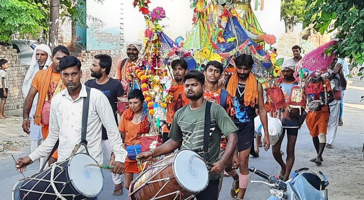 Somewhere it rained flowers and somewhere welcomed with drums