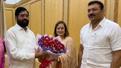 Eknath Shinde meets Nihar Thackeray what it means in Maharashtra