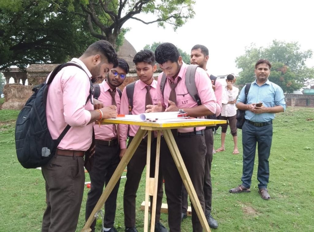 Hardoi, Engineering students inspected the pucca pond