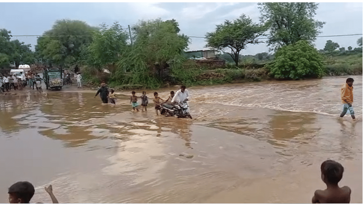 Rain wreaks havoc in Sheopur, rivers in spate including Parvati river, three bridges closed due to drowning