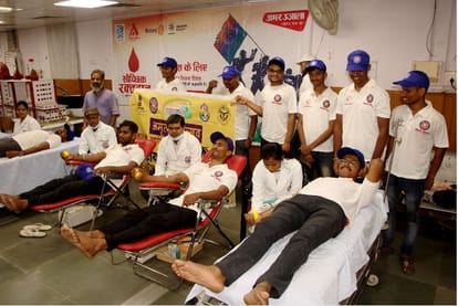 Blood donation camp organized on Kargil Vijay Diwas Initiative of Amar Ujala Foundation