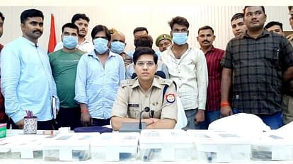 Five arrested for loot with businessman in Sitapur.
